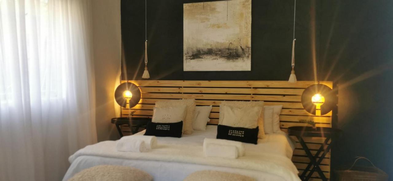 Exquisite Private Luxury Suite With King Bed At Bokmakierie Villas วินด์ฮุก ภายนอก รูปภาพ