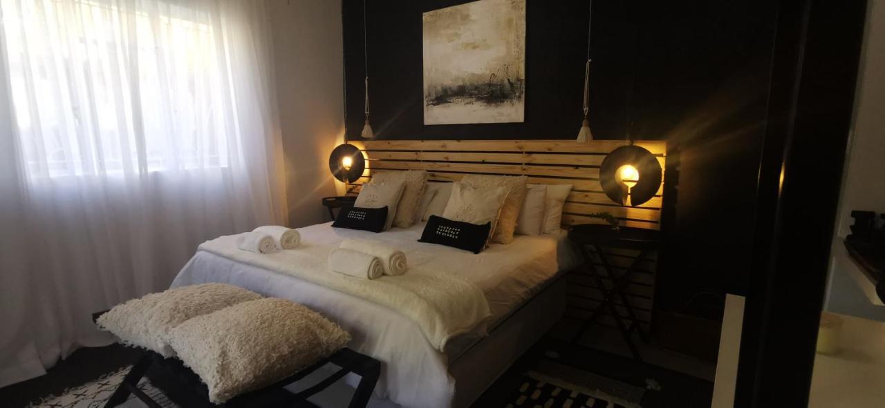 Exquisite Private Luxury Suite With King Bed At Bokmakierie Villas วินด์ฮุก ภายนอก รูปภาพ